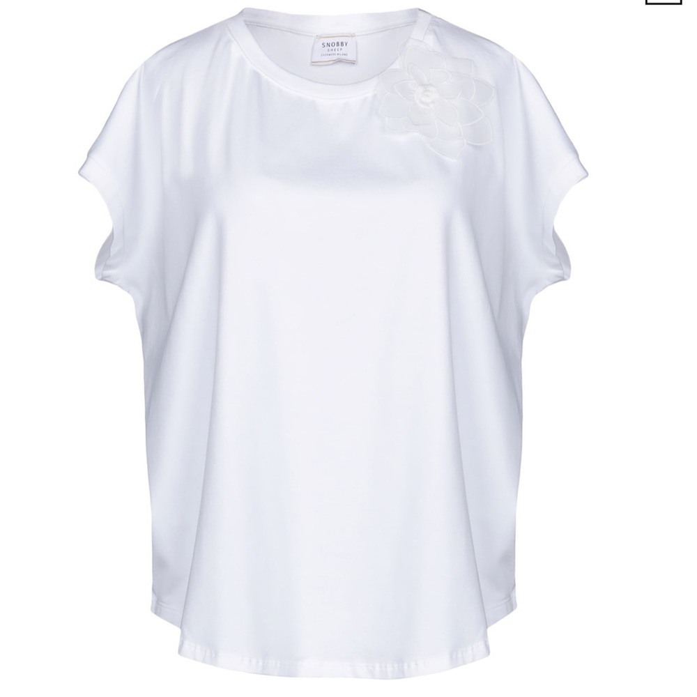 Snobby Sheep Minimalist Oversized Tee Blouse
